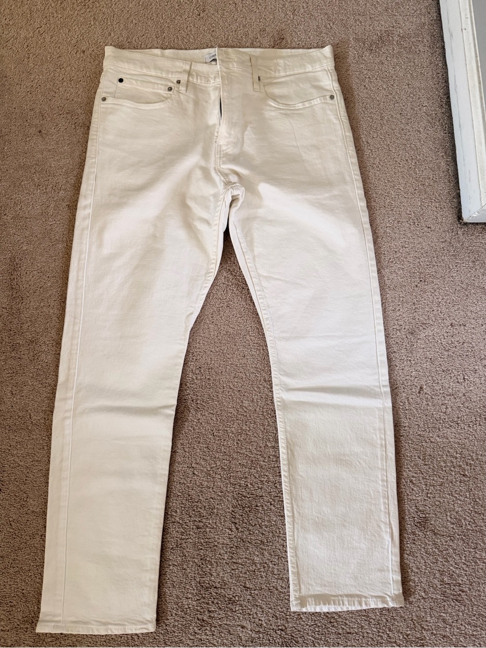 Calvin Klein Jeans Men's Off-White Slim Straight Jeans